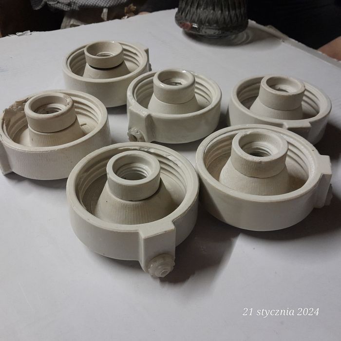 Lampa przemysłowa z podstawą porcelanową