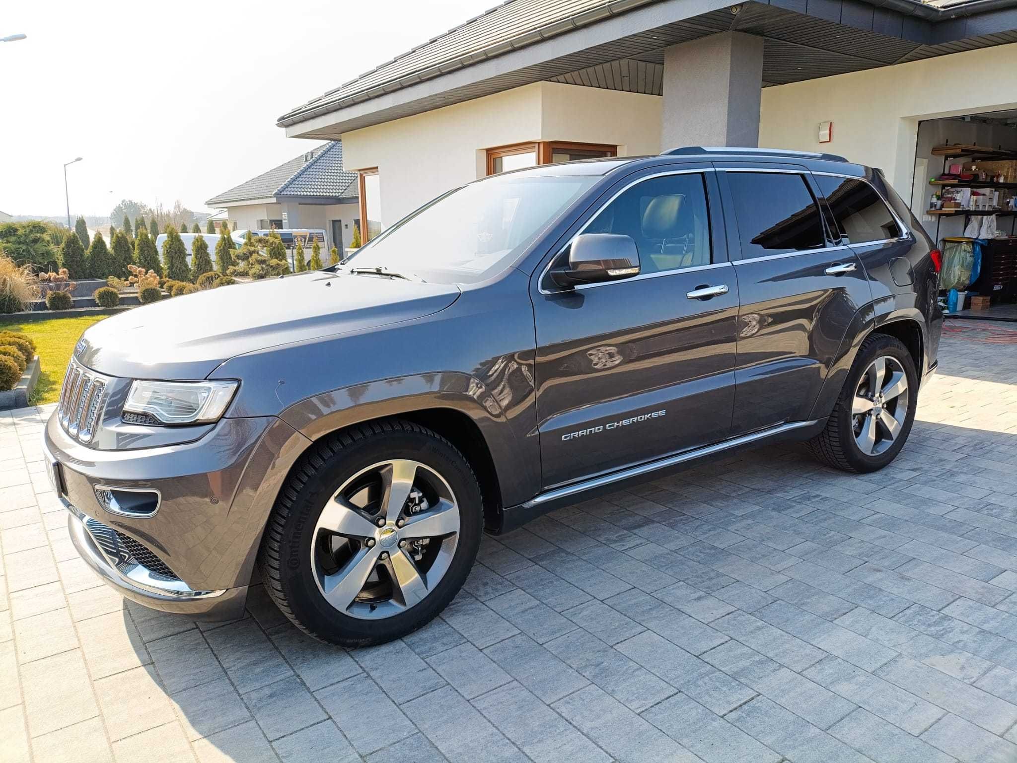Jeep Grand Cherokee WK2 SUMMIT 4x4