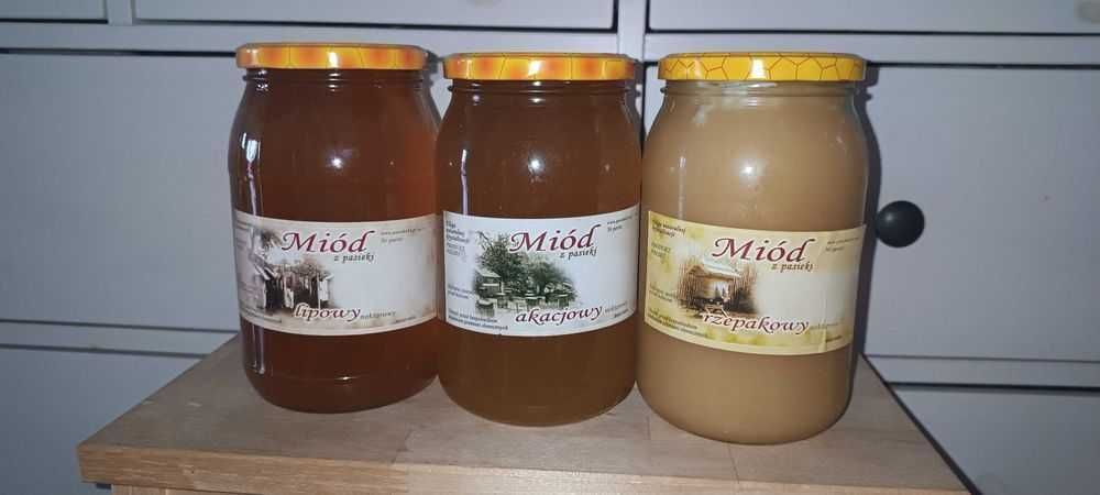 Miód rzepakowy z własnej pasieki