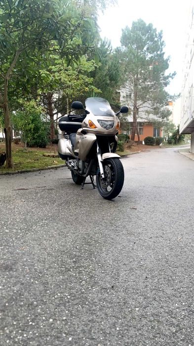 Honda NT650V Deauville