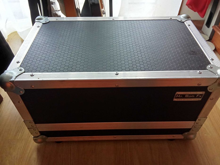 Hardcase Mr Ron fx (para amplificador)