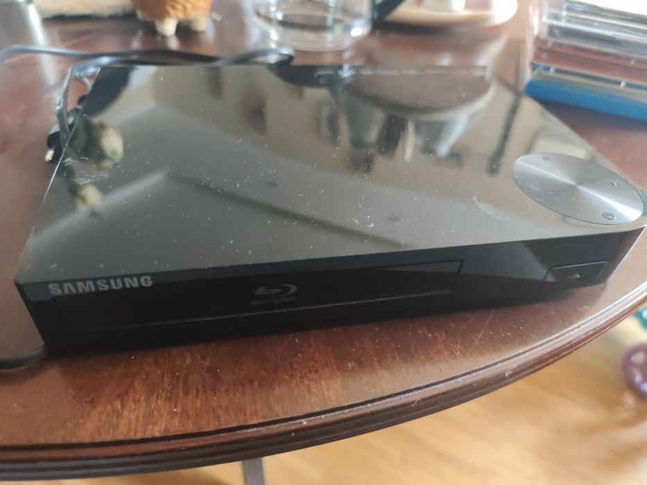 Odtwarzacz Blu-ray Samsung BD-F5100 używany