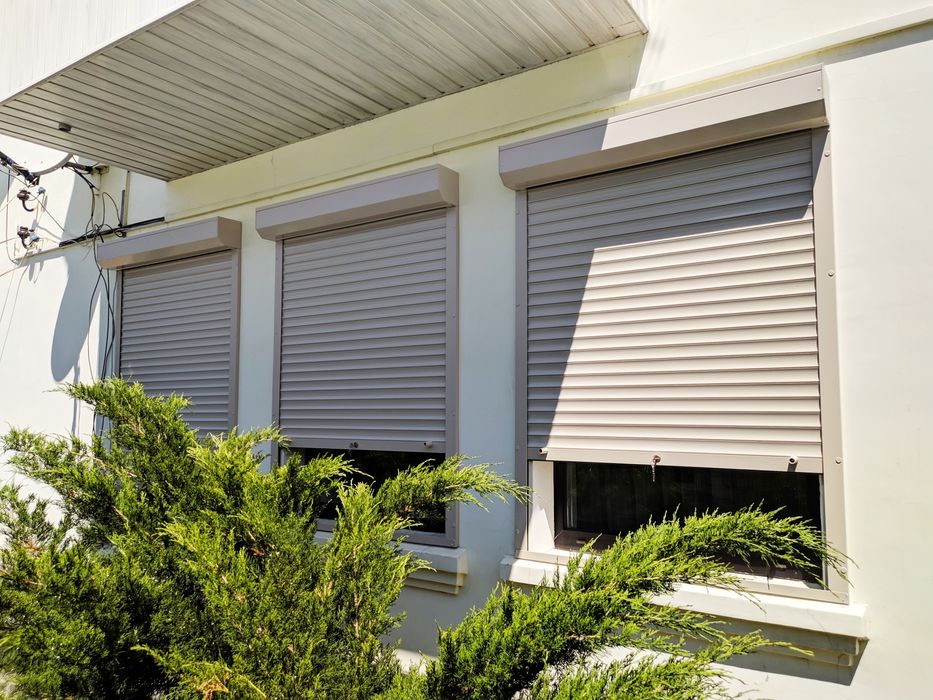 Защитные ролеты, ставни, секционные ворота, рольставни, ворота, ремонт