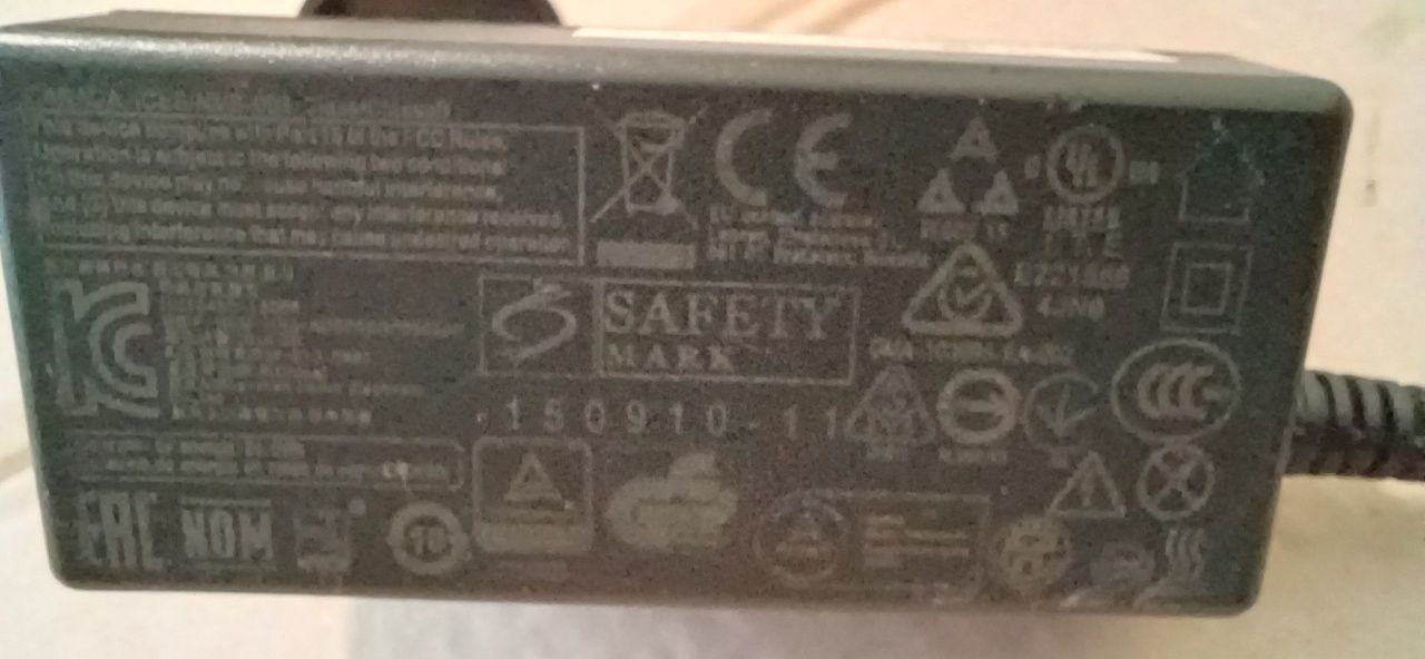 Зарядное устройство для ноутбука Lenovo 5V 4A 20W 3.5*1.35