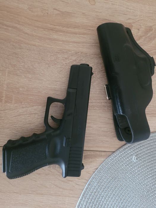 Glock. Pistolet gazowy