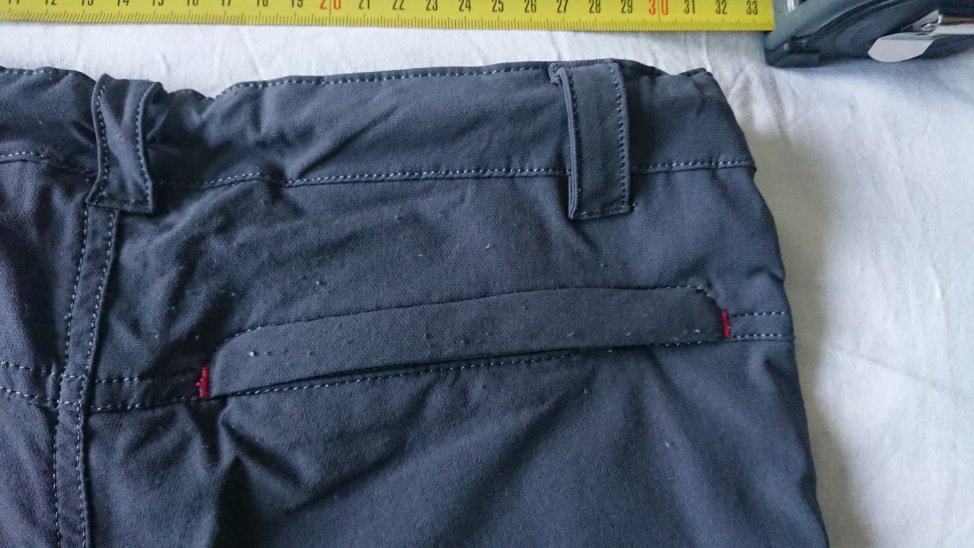 Reima cienkie spodnie zip off, z odpinanymi nogawkami