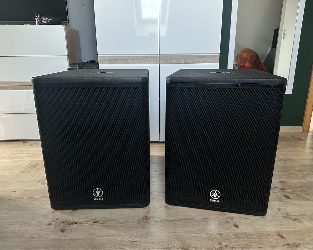 Subwoofer Yamaha dxs15 czarny stan idealny z pokrowcami cena za sztuke