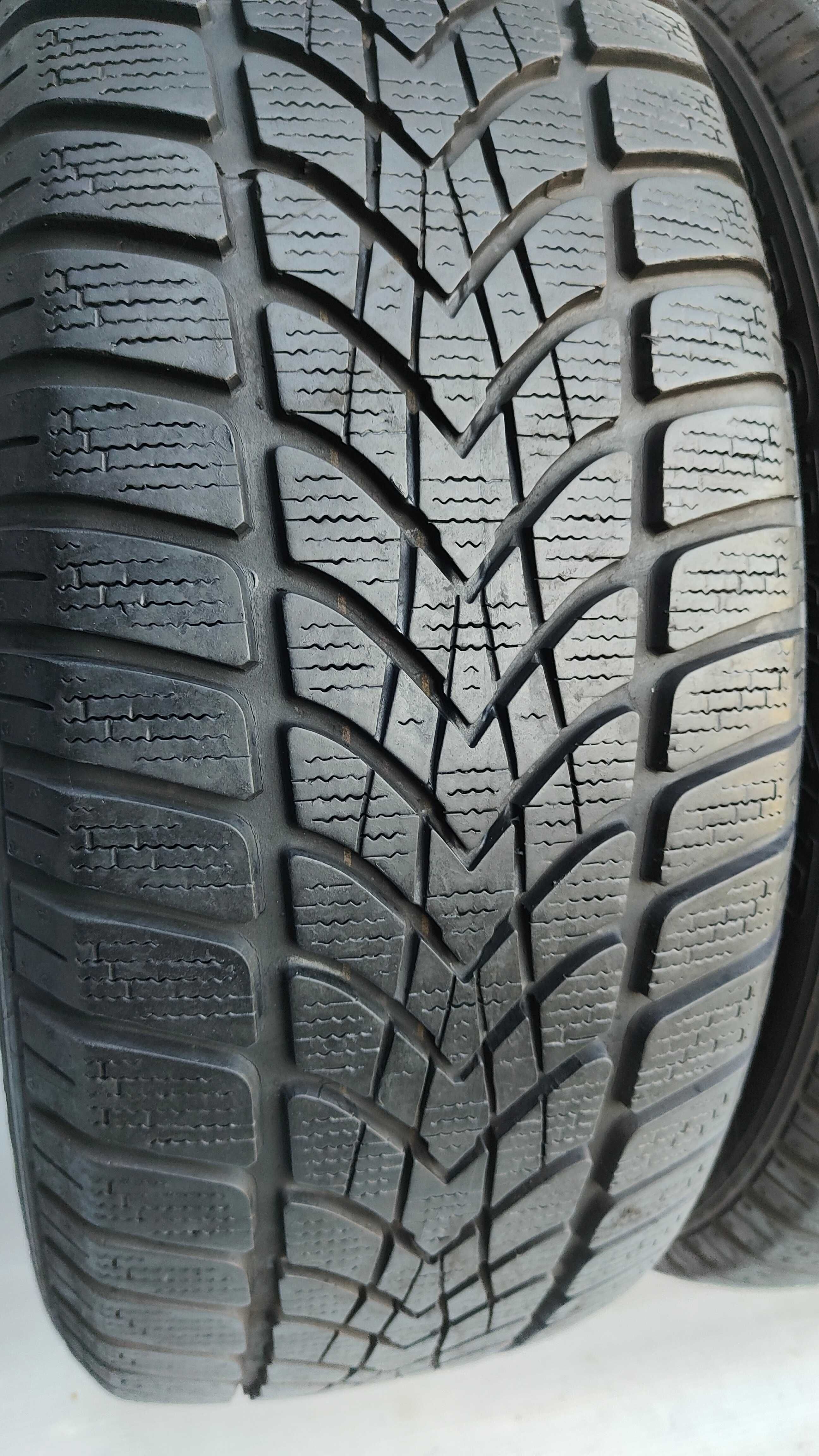 Opony Zimowe 205/55/16 Dunlop 4szt