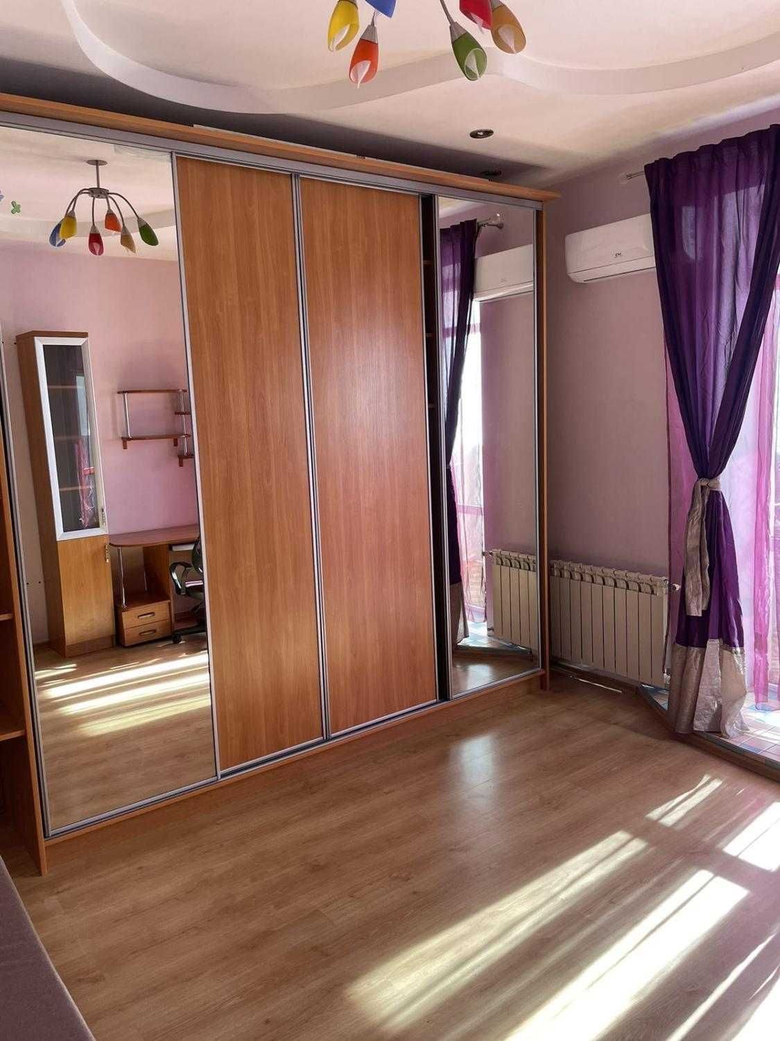 Продам 2-ком квартиру с ремонтом в ЖК "Семь самураев" (912-082)