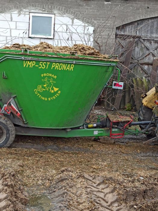 Wóz paszowy Pronar VMP 5