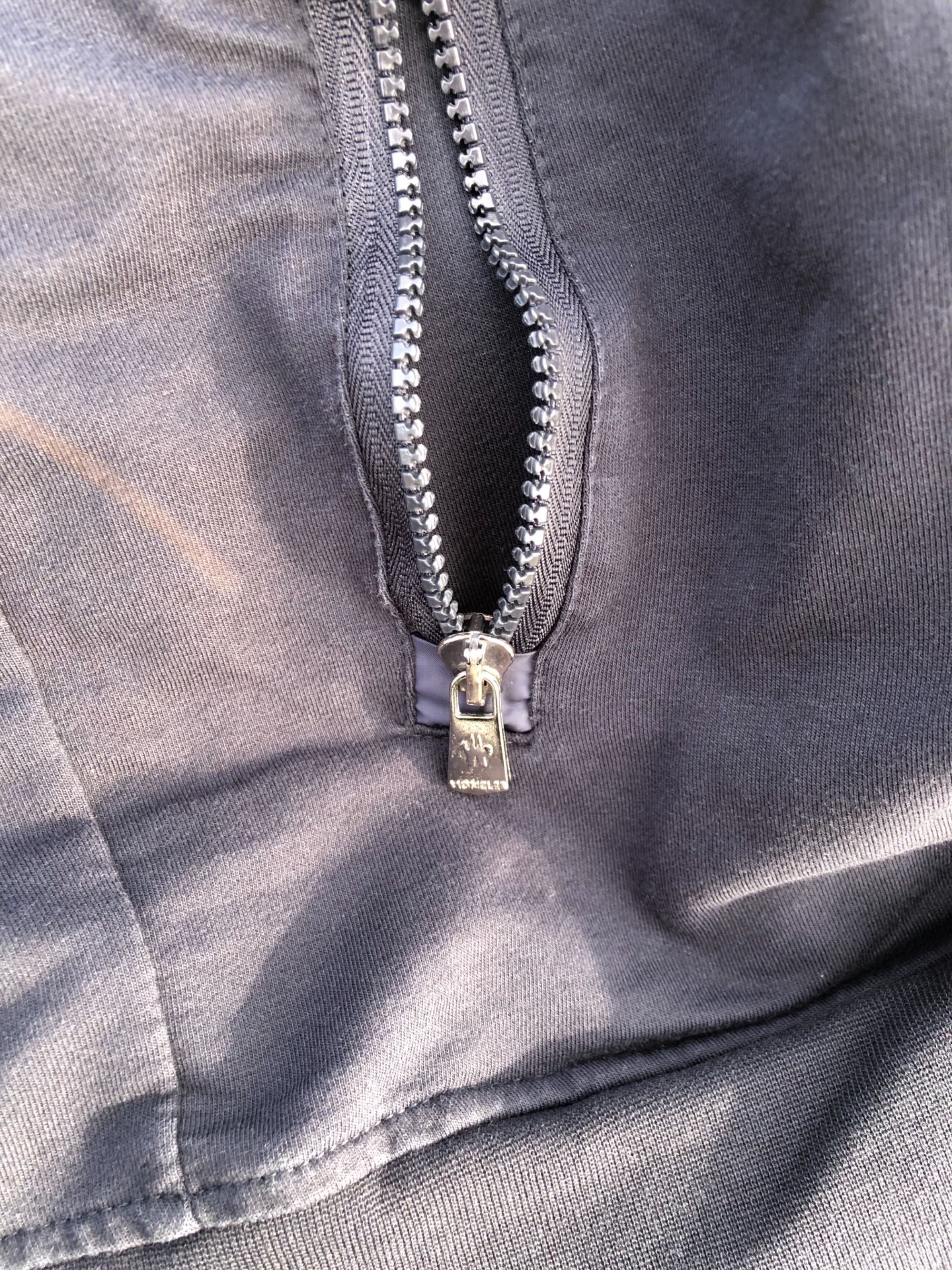 куртка Moncler с капюшоном