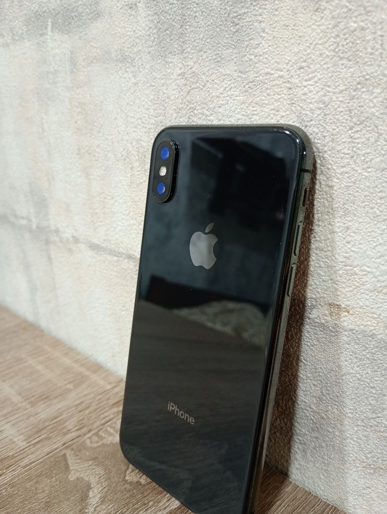 iPhone X 64gb отличное состояние