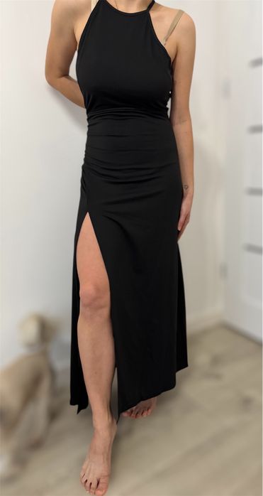 sukienka czarna maxi długa rozmiar M 38 z rozcięciem na nodze