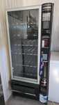 Automat vendingowy NECTA – snack/napoje, spiralny, akceptor monet