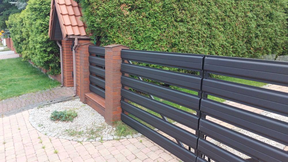 PALISADA SZTACHETOWA OGRODZENIA Palisadowe sztacheta metalowa panel