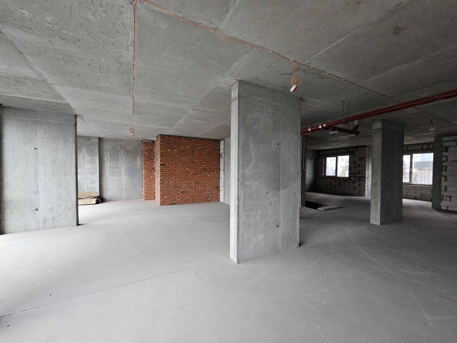 Аренда торгового помещения Лебединый ЖК, Харьковская, 238м.кв. Без%