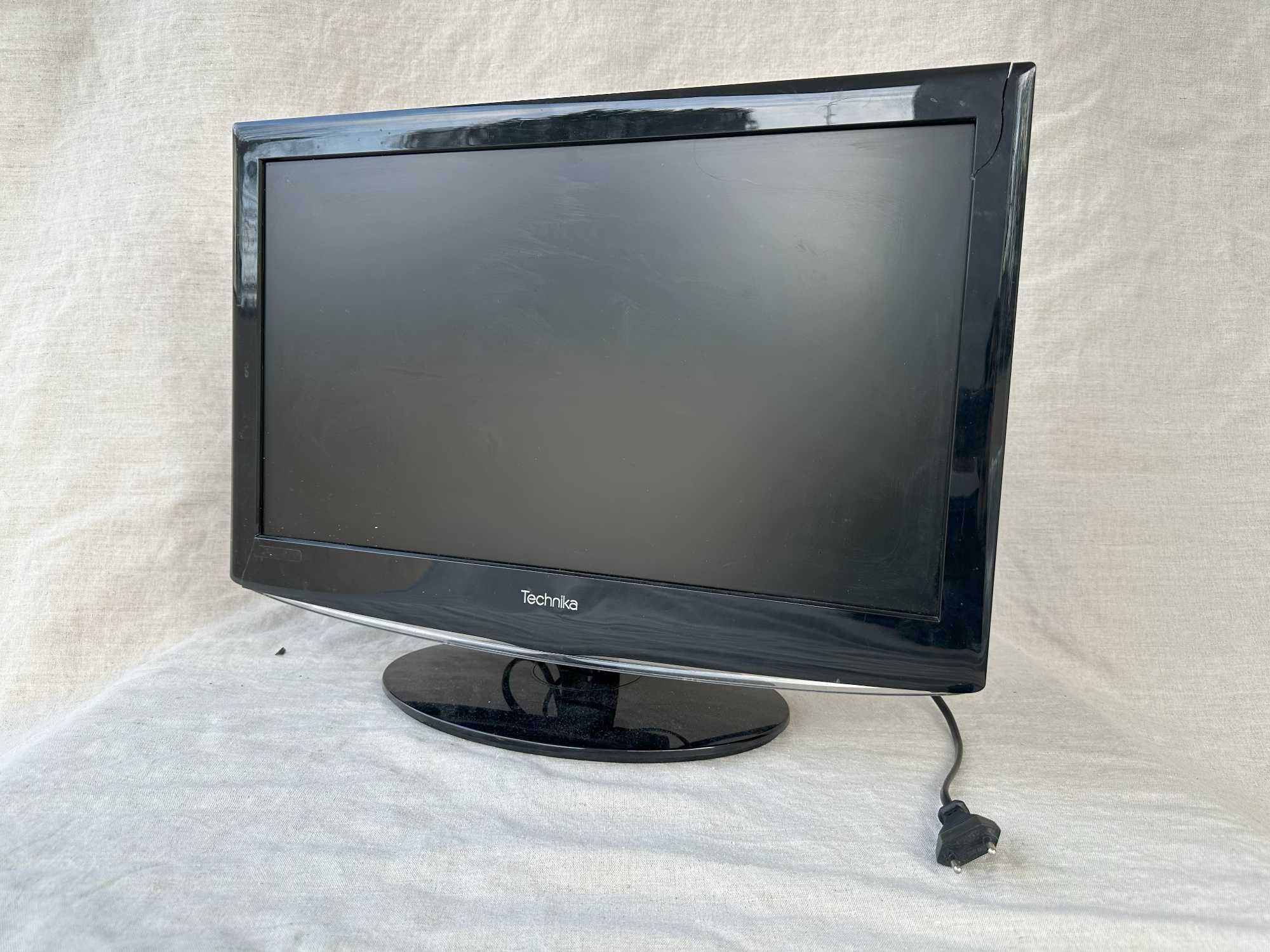 Telewizor Technika X216/54E 21,6" DVD