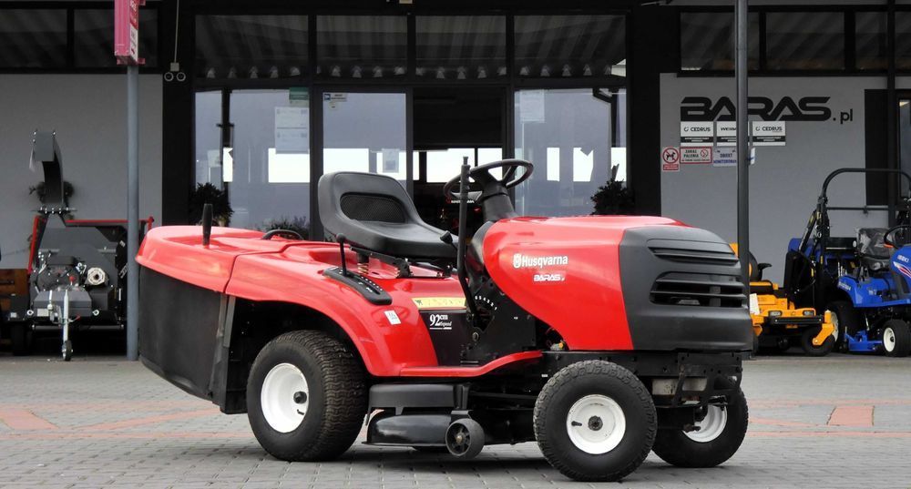 Traktorek kosiarka Husqvarna Briggs&Stratton (180901.5) - Baras