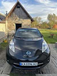 Автомобіль Nissan Leaf першого покоління