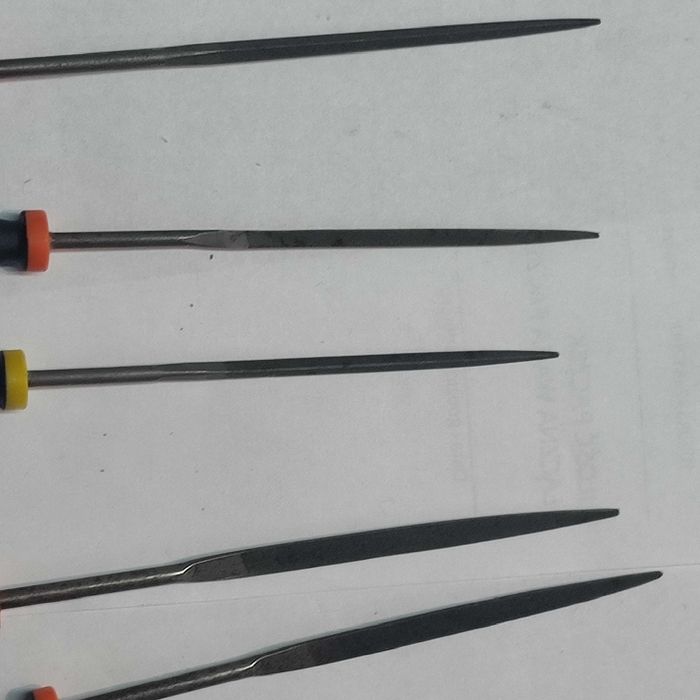 Pilniczki iglaczki w rączkach