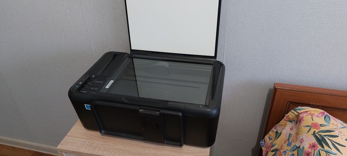 Принтер(сканер) Hp - deskjet f2480