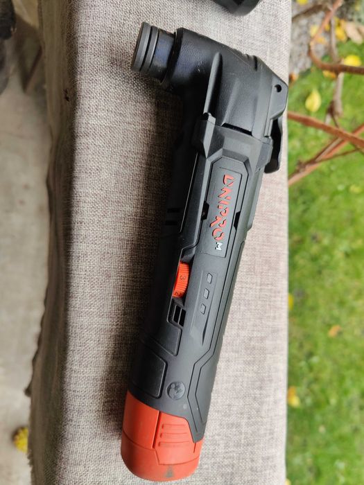 Акумуляторный реноватор Dnipro-M MT-12