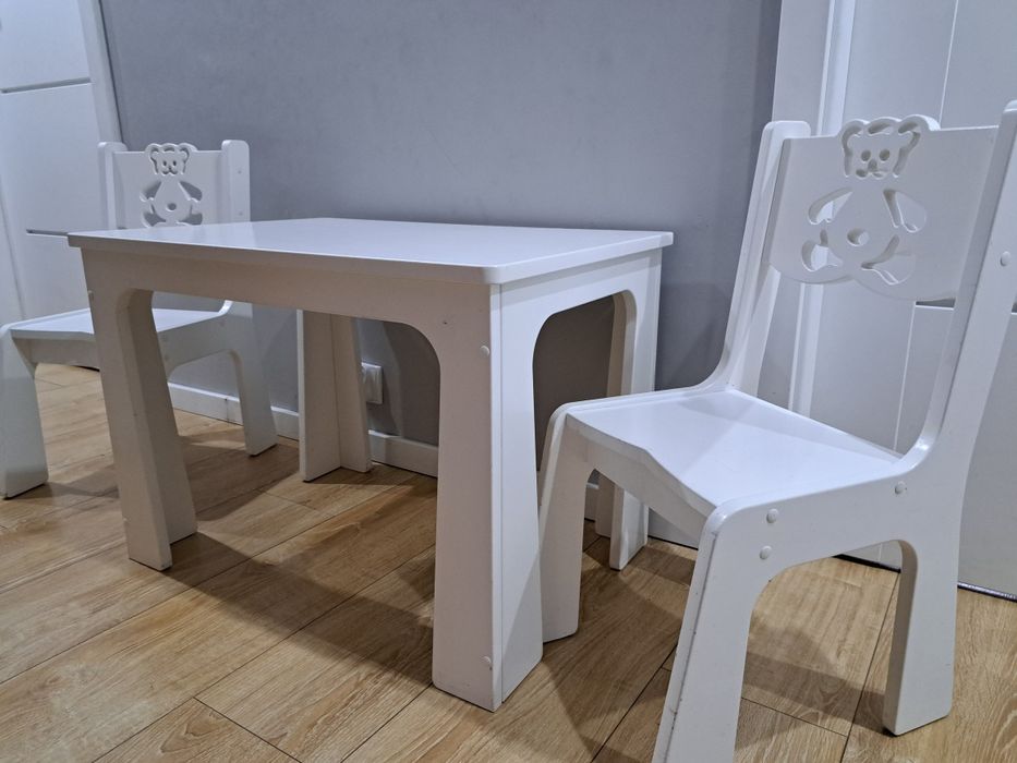 Stolik i 2 krzesełka