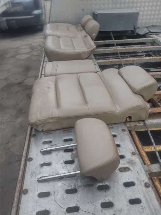 fotele skórzane kremowe tył passat b5 niekompletne,boczki