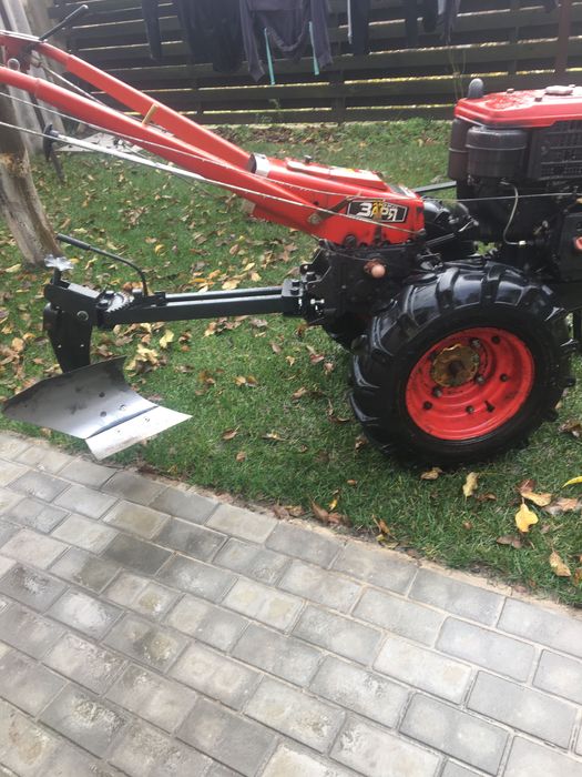 Мотоблок 10 кінських сил