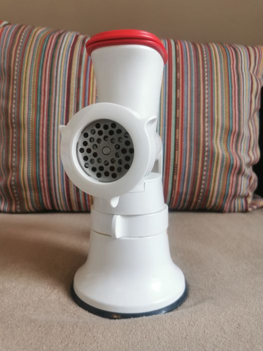 Sprzedam maszynkę do mielenia mięsa firmy Tupperware