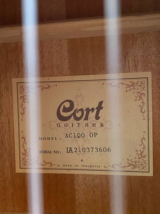 Клacичнa гітapa CORT AC100+чохол в подарунок