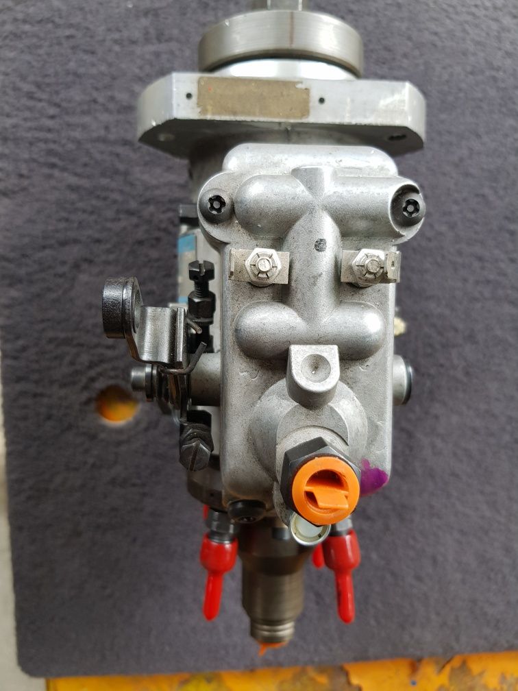 Pompa wtryskowa kasetowa Kubota D1105 Zexel Denso Bosch