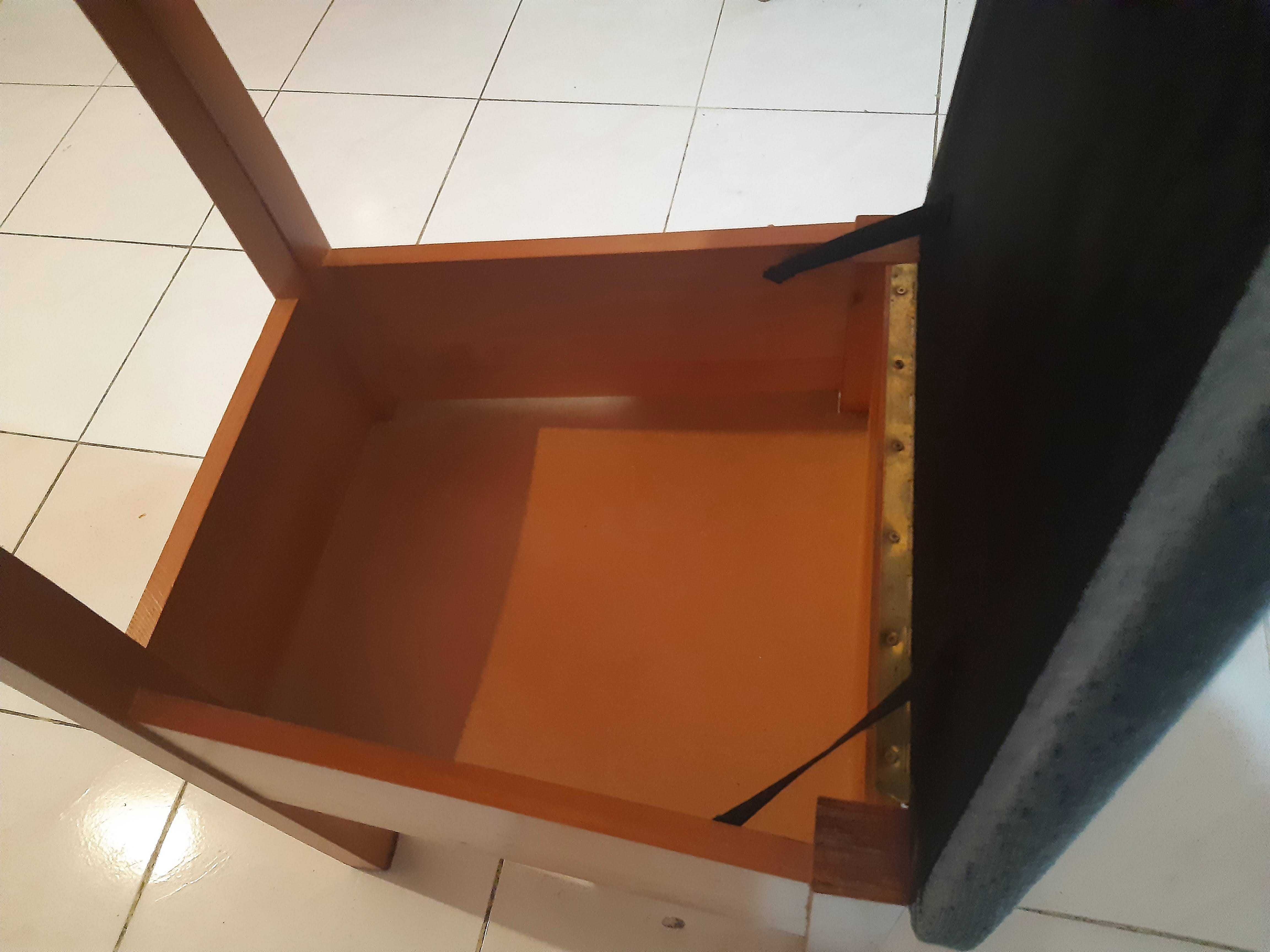 Cadeira tabua de passar a ferro, nunca usada