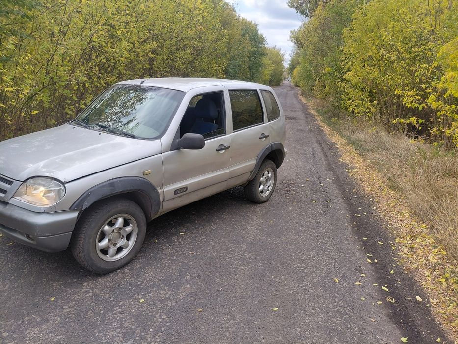 Продам ніву шивролет