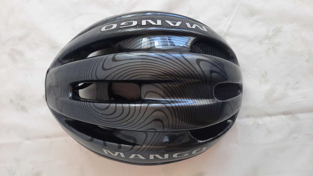 Велосипедні шоломи відомих брендів Salomon, Mango