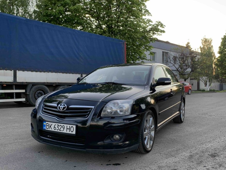 Тойота Авенсіс 2,0 дизель D4D