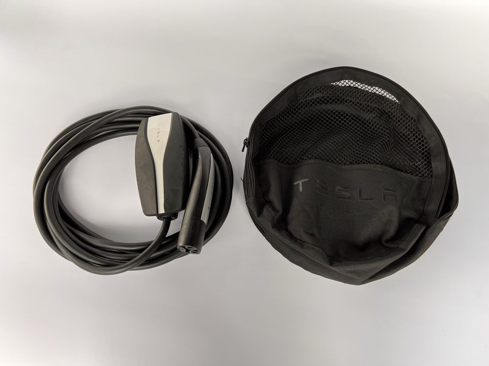 Зарядка НОВА з уцінкою Tesla Mobile Connector Gen2 (32A) ,ОРИГІНАЛ.