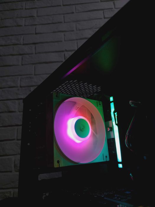 Komputer + Monitor 180Hz|Ryzen 5 7600+DDR5
