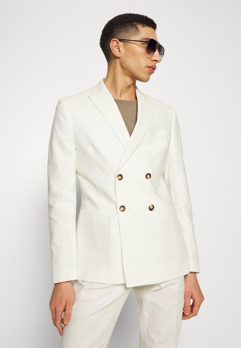 Garnitur biały z dodatkiem lnu Slim fit Isaac Dewhirst 42