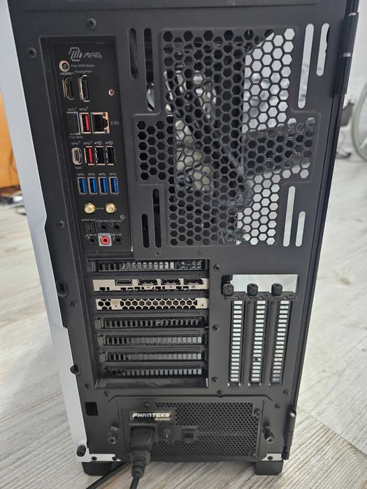 Komputer Ryzen 7 7800x3d ;RTX 4070ti super ;32gb ram ddr5 ;3tb SSD