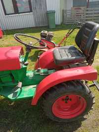 Traktor Agria 4700