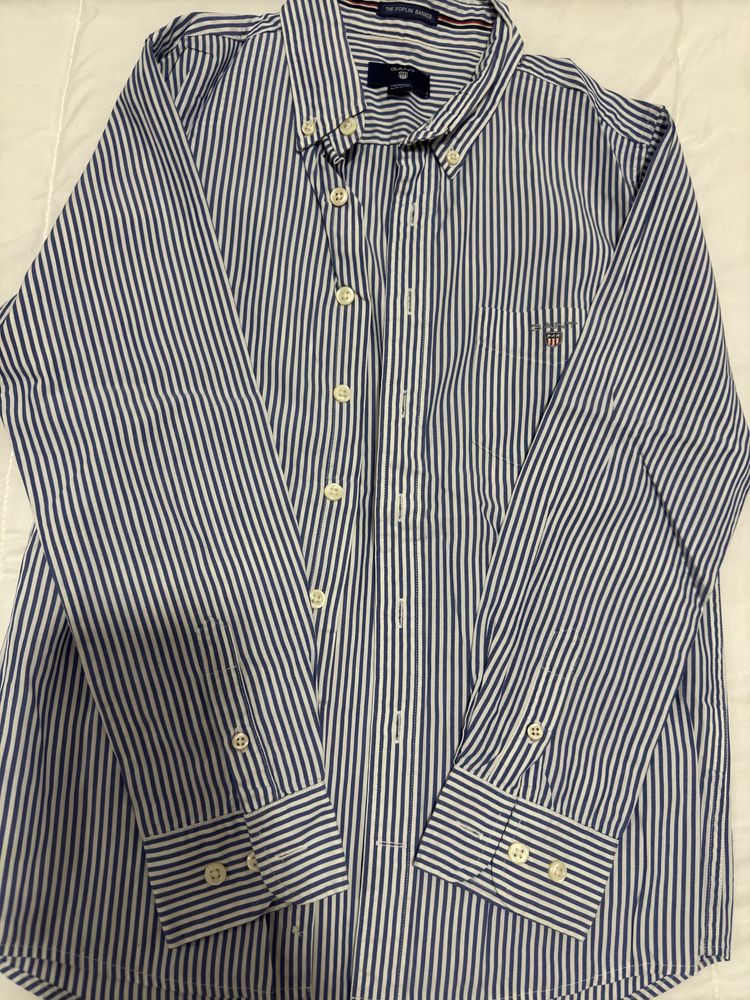 Camisa marca Gant tamanho 9/ 10 anos