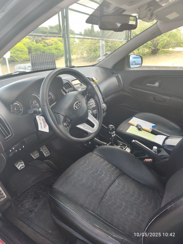 Oportunidade - Kia Ceed sport 1600 CRDI de 2011 de 130 cv