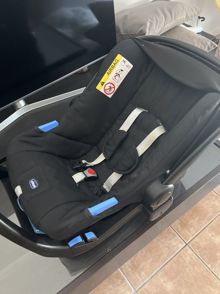 Cadeira Auto CHICCO Kaily com Base (Preto - Grupo 0+)