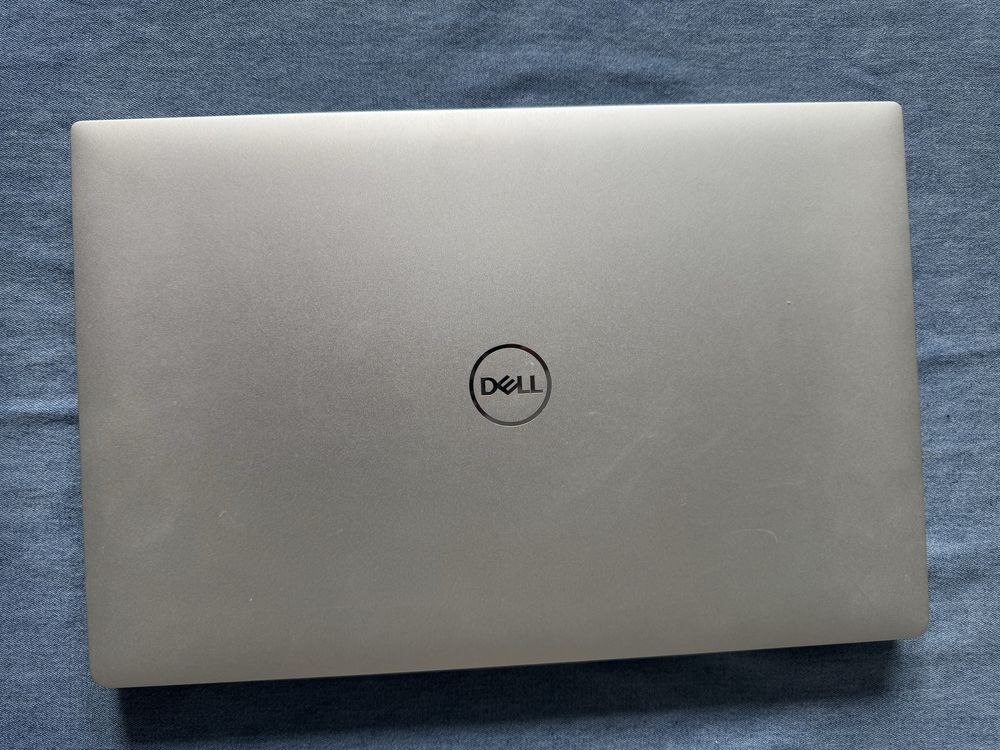 Dell Precision 5540 15.6” FHD I7-9750h Nvidia t1000