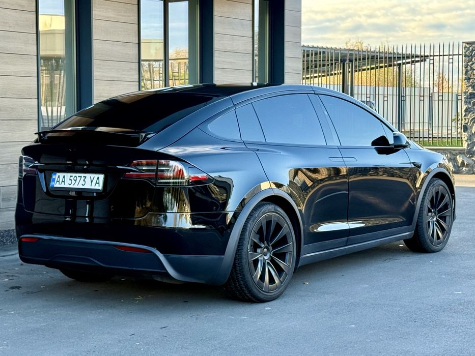 Продам Tesla model X