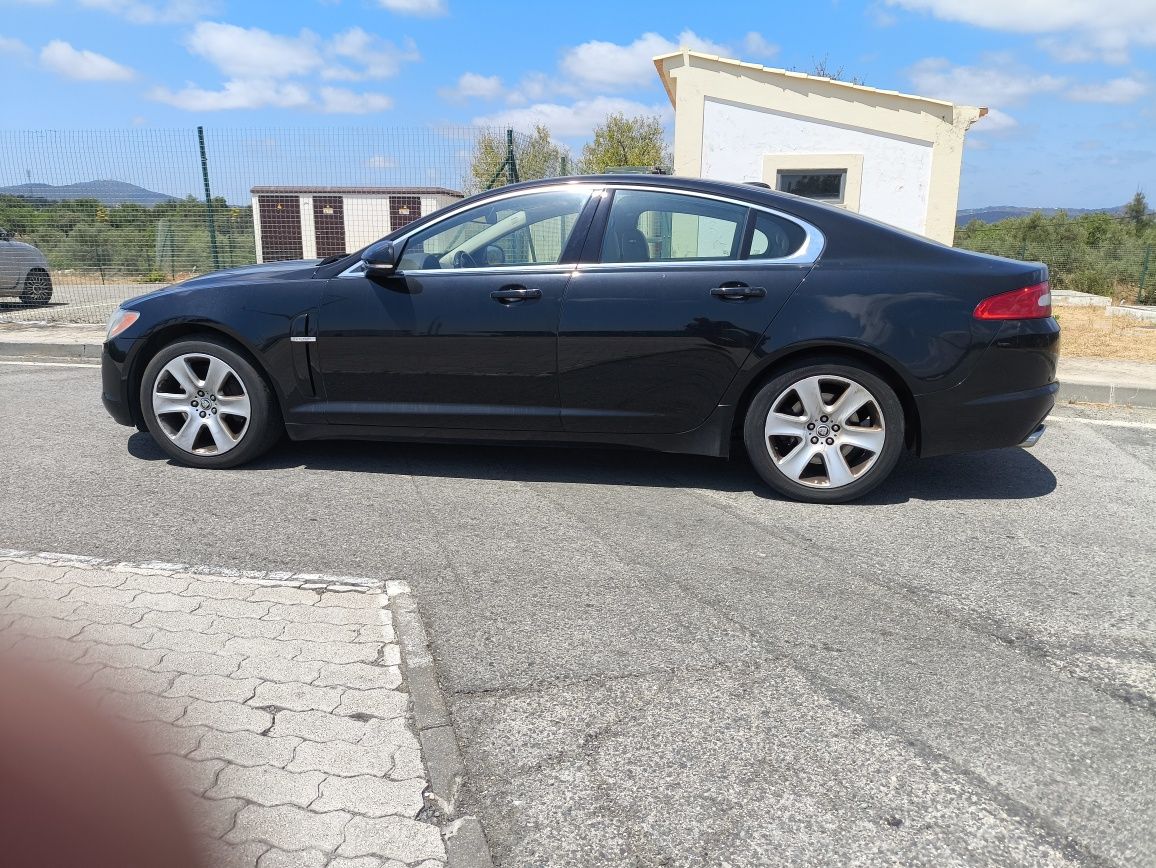 Vende-se Jaguar XF-S