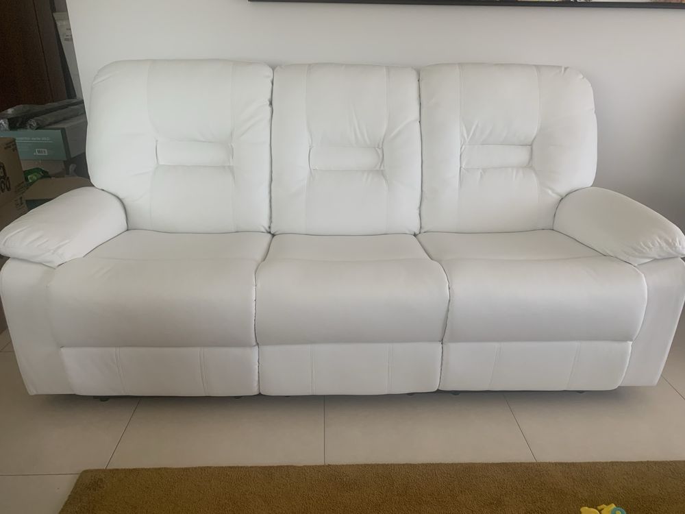 Venda de sofa 3 lugares com elevacao pes