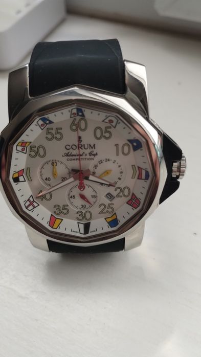 Продам часы CORUM