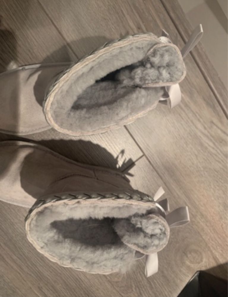 Botas UGG 33,5 cinza